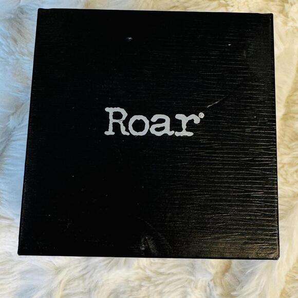 Vintage Roar watch by Buckle NIB - Picture 1 of 8